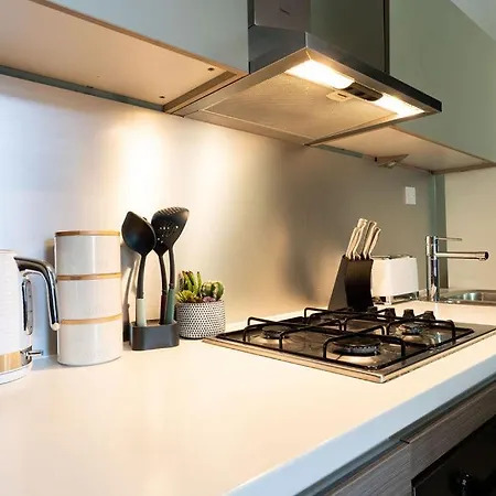 Mortimer Road Apartment Bristol